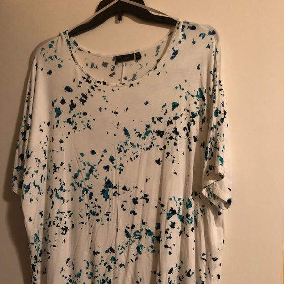 Kohl’s Apt. 9 brand multicolored shirt. - Picture 2 of 3